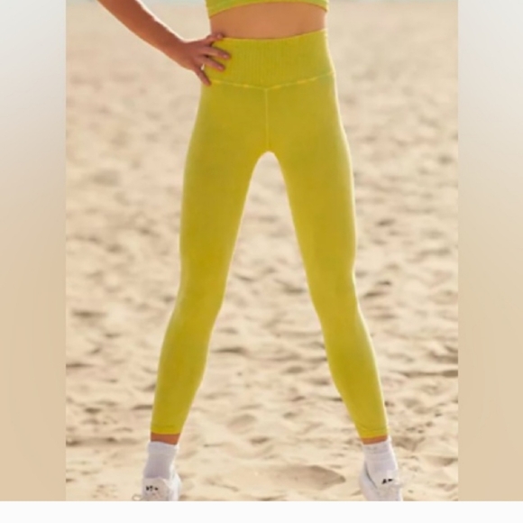 New free people good karma high waist leggings size M/L in yellow 💛 - Picture 8 of 12